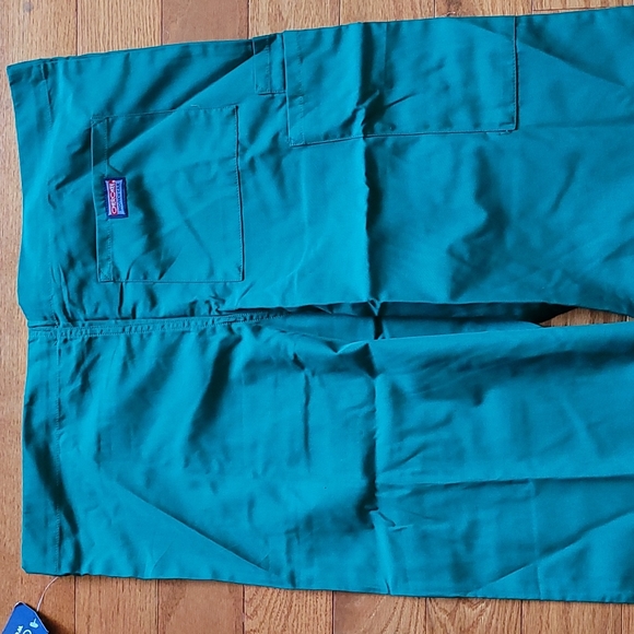 Scrub - Picture 5 of 10